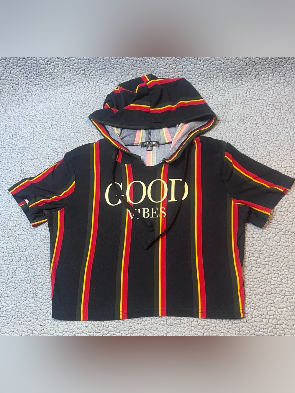 Feathers Crop Top Striped Women’s Size Large Black And Red Hooded